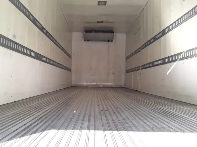 2018 FREIGHTLINER/MERCEDES M2 106