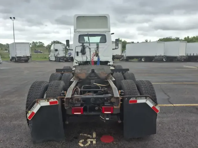 2020 NAVISTAR INTERNATIONAL LT625 DAYCAB T/A