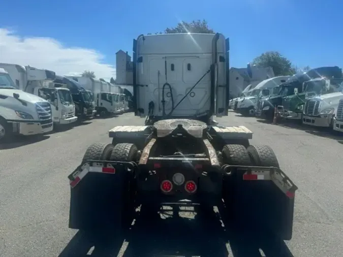 2019 FREIGHTLINER CASCADIA 125