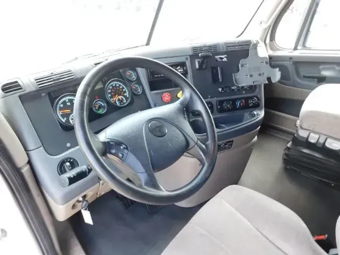 2019 Freightliner Cascadia 125