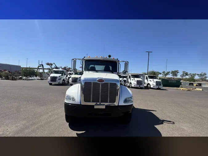 2015 Peterbilt 348c5d44f855e9312c195fdc66bf1f7ddcf