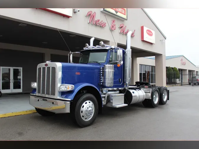 2022 Peterbilt 389