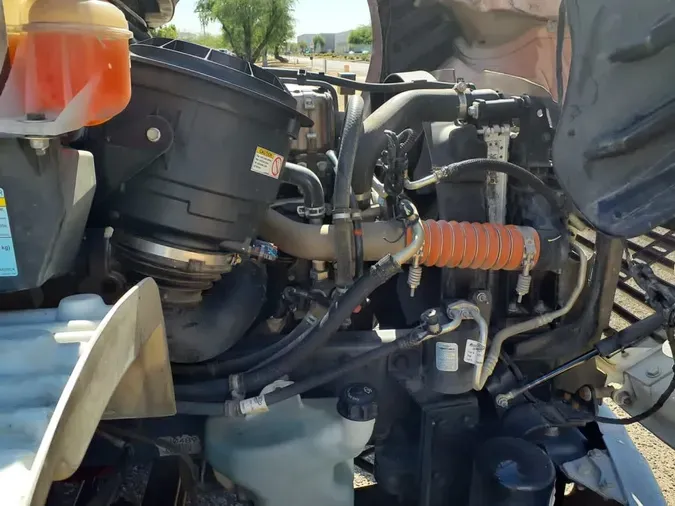 2020 FREIGHTLINER M2 106