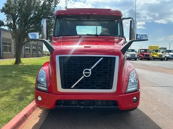 2022 VOLVO VNR300c5d8b4f5b0012cc340e8ac78911fbf32