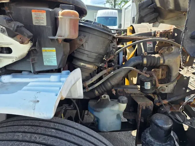 2019 FREIGHTLINER M2 106