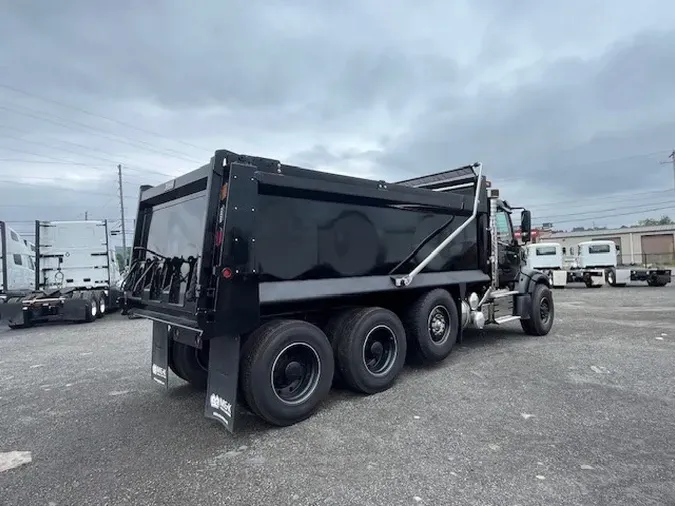 2025 VOLVO VHD84F300