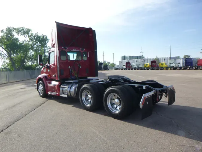 2022 Peterbilt 579