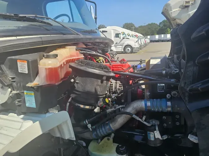 2019 FREIGHTLINER/MERCEDES M2 106