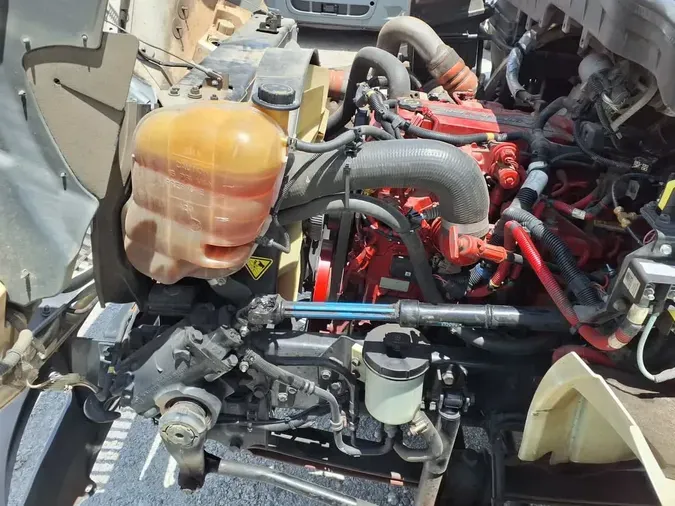 2018 NAVISTAR INTERNATIONAL 4300LP (4X2)