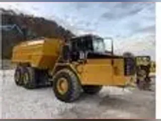 1999 CATERPILLAR D250D