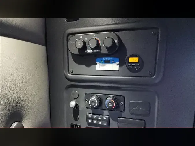 2020 FREIGHTLINER CA126