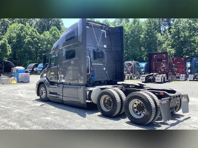 2022 Volvo VNL760