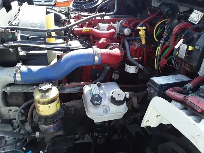 2019 FREIGHTLINER M2 106