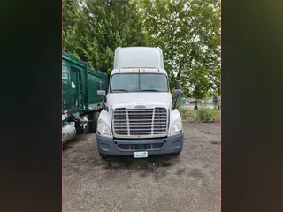 2013 FREIGHTLINER CASCADIA 113