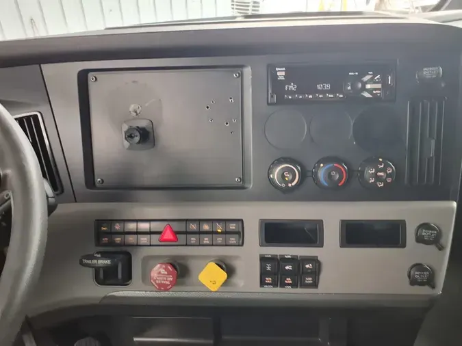 2021 FREIGHTLINER/MERCEDES NEW CASCADIA 116c5ebdd6c96e0d6afe35f9ced3ec5d8e2
