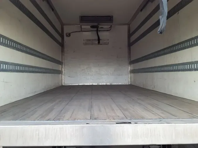 2018 FREIGHTLINER/MERCEDES M2 106