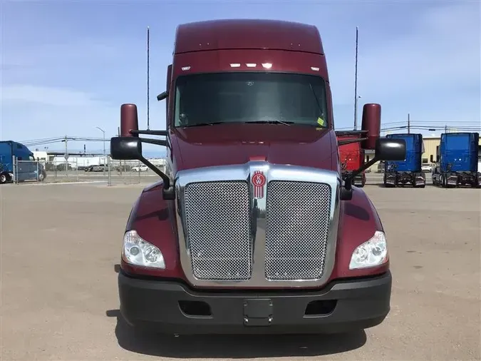 2021 KENWORTH T680
