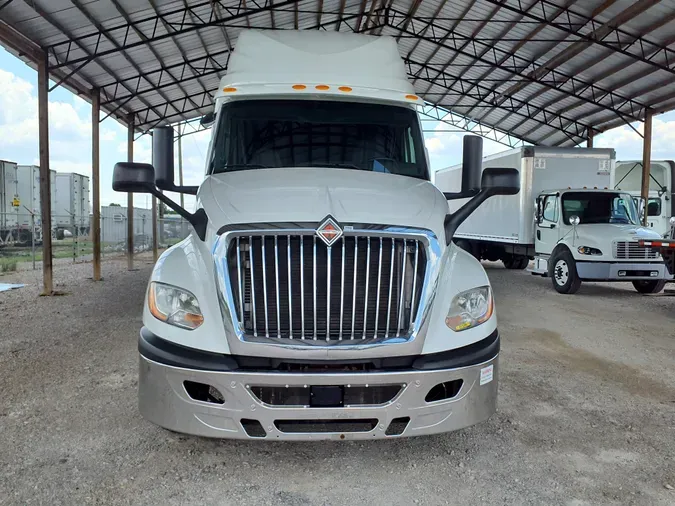 2019 NAVISTAR INTERNATIONAL LT625 SLPR CAB