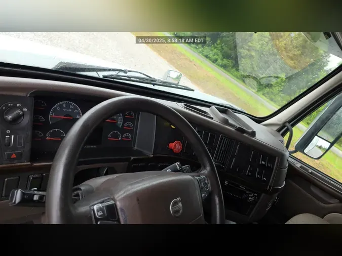 2018 Volvo VNL 740