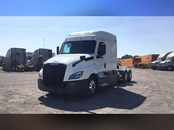 2021 Freightliner Cascadia 126