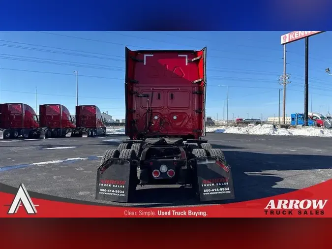 2021 FREIGHTLINER CA126