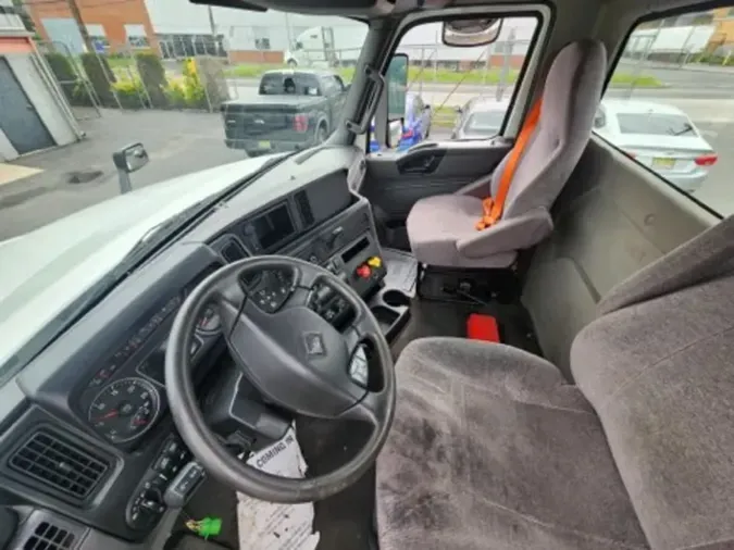 2019 NAVISTAR INTERNATIONAL LT625 DAYCAB T/A