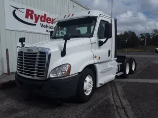 2016 Freightliner CASCADIA 125