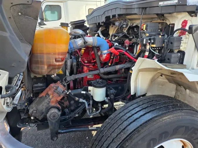 2019 NAVISTAR INTERNATIONAL 4300 SBA