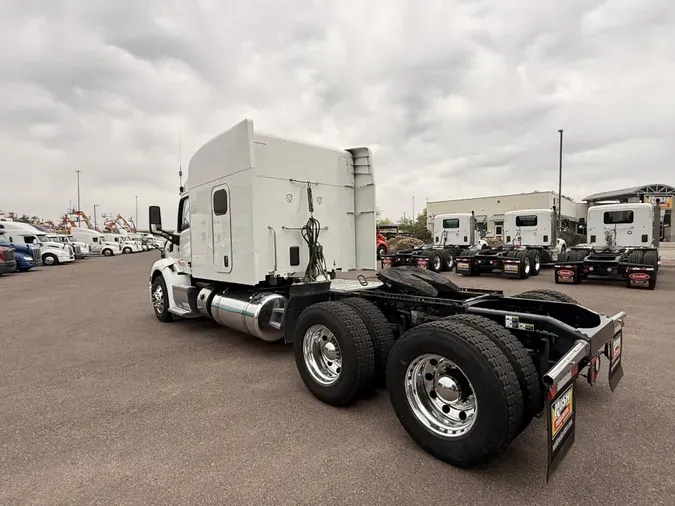 2022 Peterbilt 579