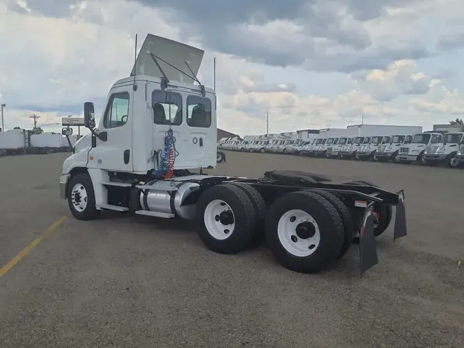 2019 FREIGHTLINER CASCADIA 125