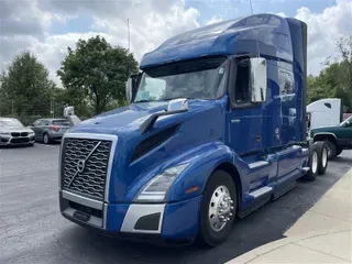 2019 VOLVO VNL760