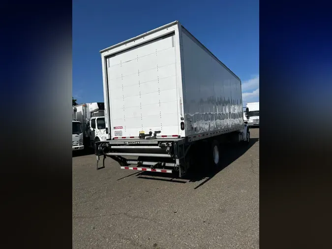 2021 FREIGHTLINER M2 106