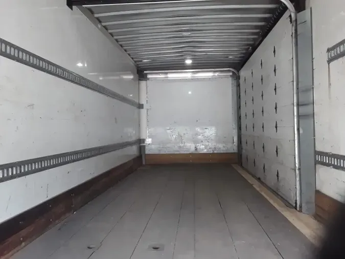 2019 FREIGHTLINER/MERCEDES M2 106