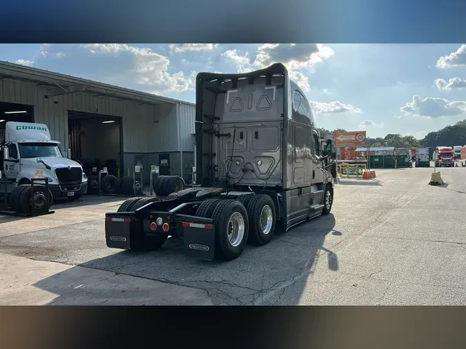 2025 Freightliner Cascadia 126c6069032203f75e0cfe16b9ccee40521