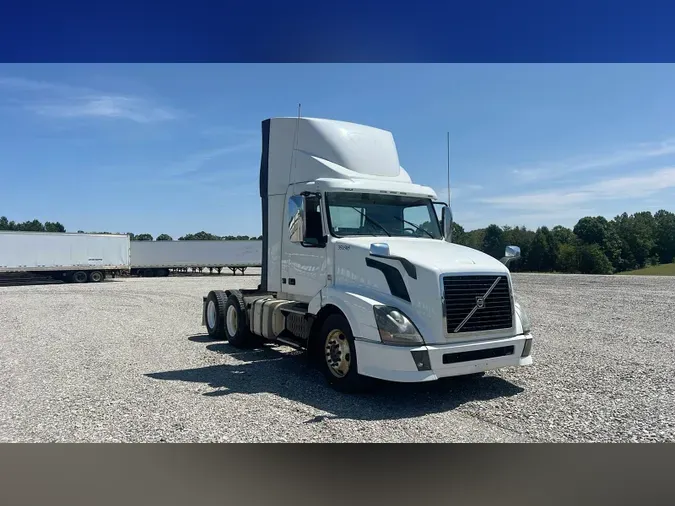 2015 Volvo VNL300c607cad54d867d4ee1ec1c84f32685d1