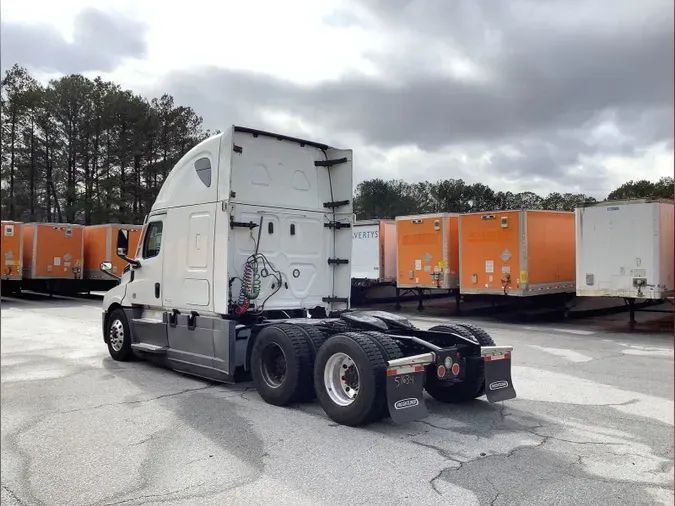 2021 Freightliner Cascadia