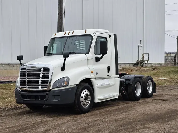 2016 Freightliner Cascadia