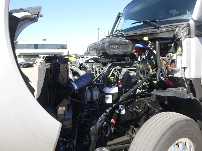 2023 Kenworth T680