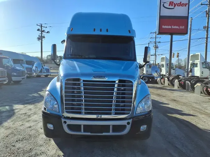 2019 FREIGHTLINER/MERCEDES CASCADIA 125