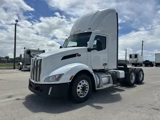 2023 Peterbilt 579
