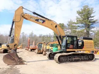 2017 CATERPILLAR 349FL