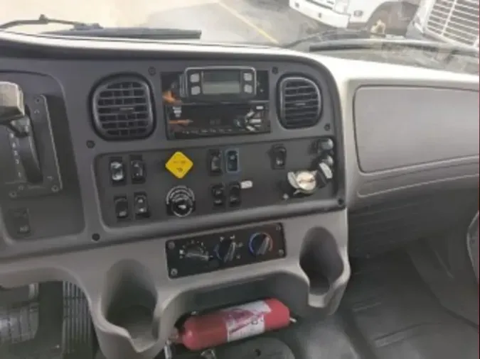 2019 FREIGHTLINER/MERCEDES M2 106