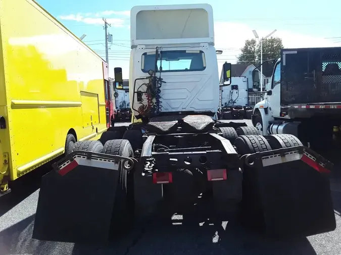 2019 NAVISTAR INTERNATIONAL LT625 DAYCAB T/A