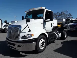 2019 NAVISTAR INTERNATIONAL RH613 DAYCAB S/A