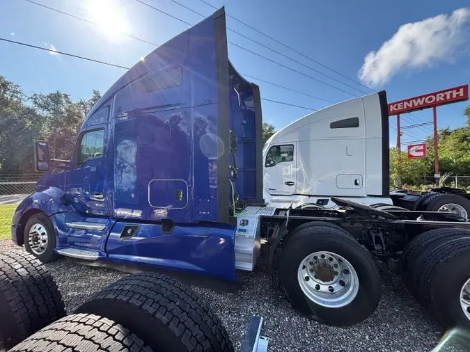 2022 Kenworth T680c61251808afa50d18f61d4f46c7070f7