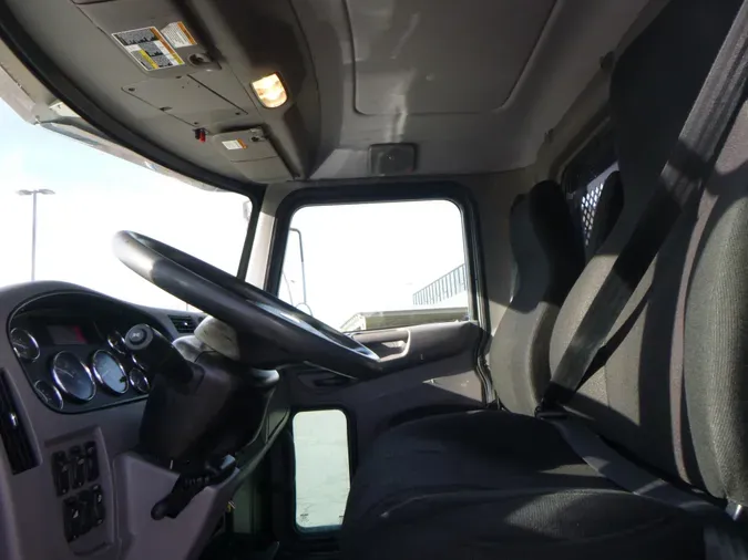 2020 Peterbilt 337