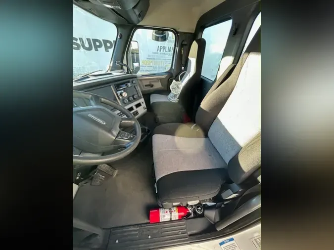 2019 FREIGHTLINER/MERCEDES CASCADIA