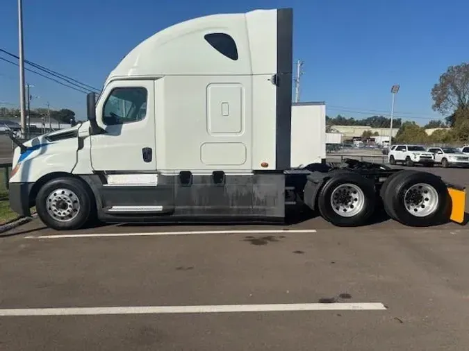 2020 Freightliner Cascadia