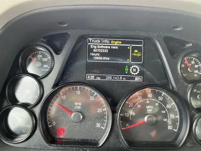 2021 Peterbilt 579