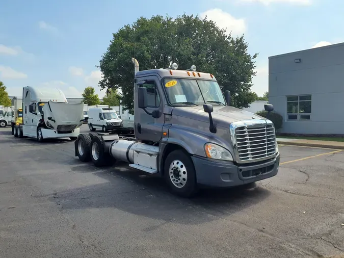 2015 FREIGHTLINER/MERCEDES CASCADIA 125